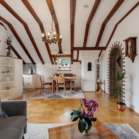 Ferienwohnung Fernsicht Zwiefalten エクステリア 写真