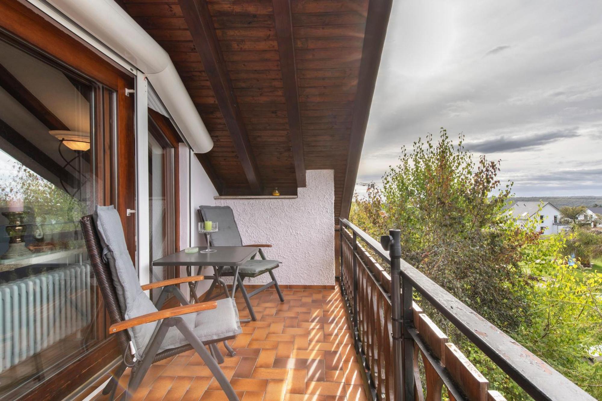 Ferienwohnung Fernsicht Zwiefalten エクステリア 写真